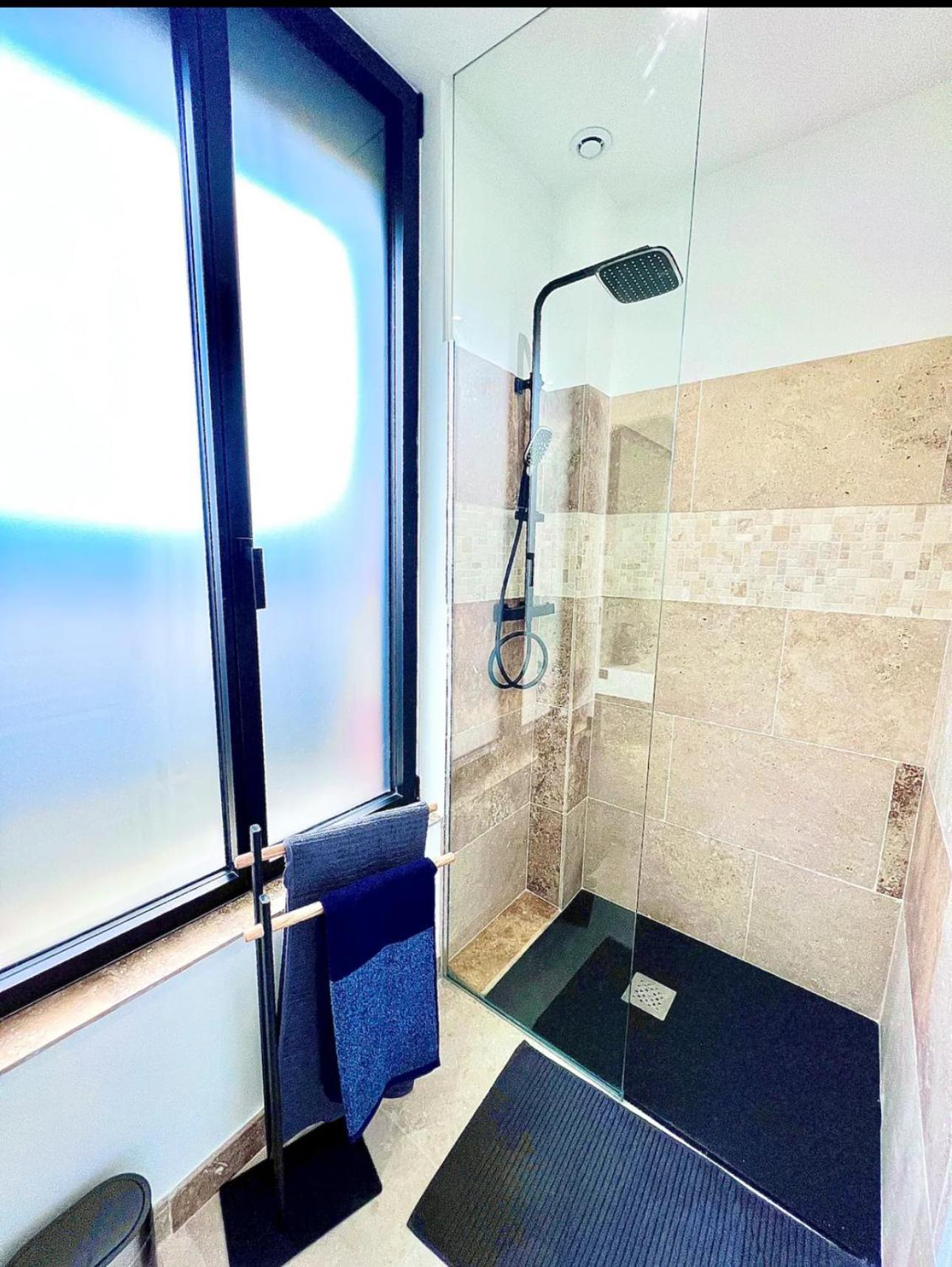 La Maison Du Faubourg Jacuzzi Vitry-le-François Exteriör bild